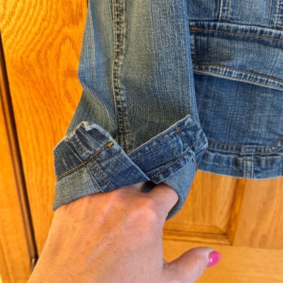 St. John's Bay Women's Stretch Denim Jacket Blue Size M Casual Button-Up - Picture 4 of 7